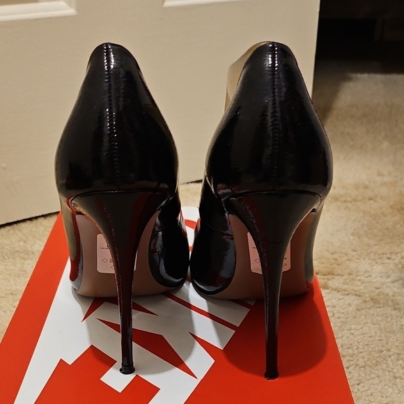 ASOS Glossy Black Pointed Heels - Picture 4 of 8